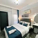 Hotel Nefis 3*