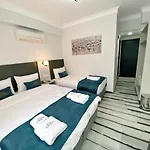 Nefis Hotel