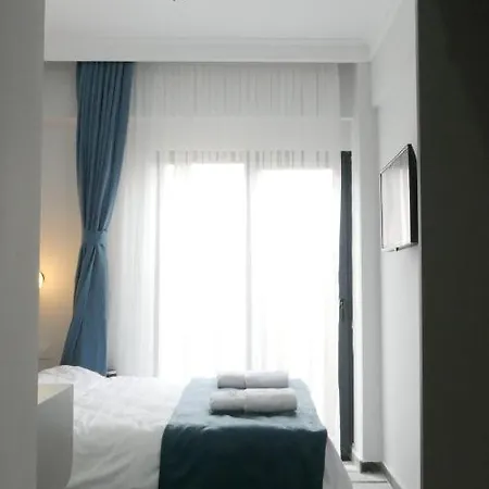 Hotel Nefis 3*