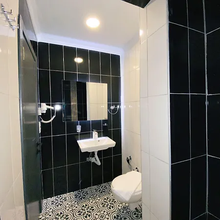 Nefis Otel