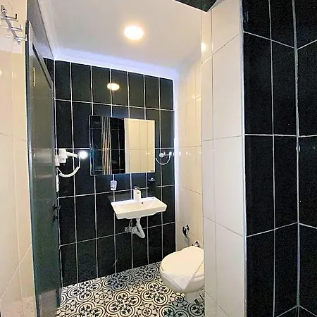 Nefis Otel
